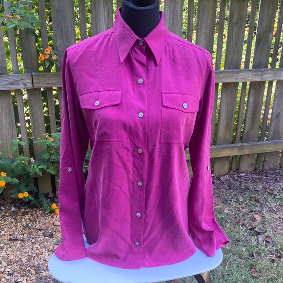 Chicos Fuchsia Silk Blouse Vintage Button-Up | Timeless Business Casual Top - Picture 4 of 9